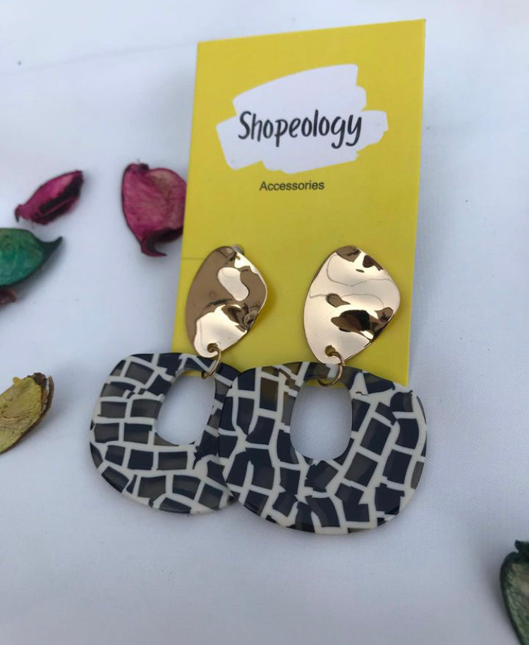 Zeb hoop earrings - Shopeology