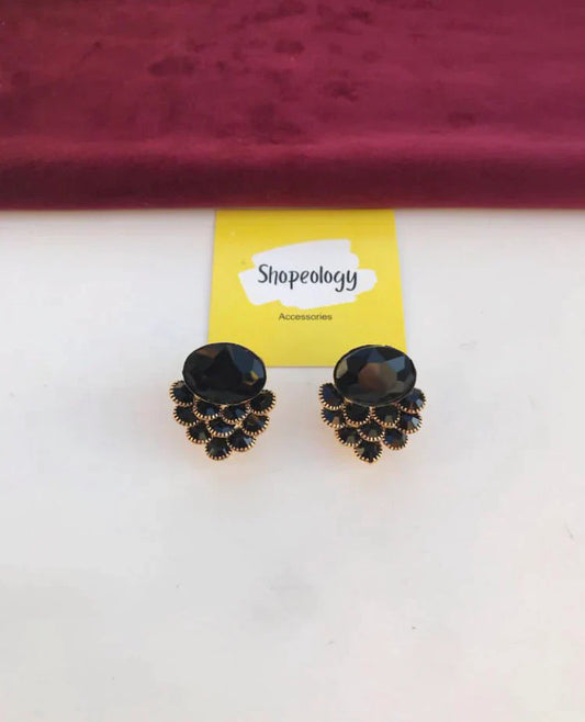 Crystal stud earrings - Shopeology