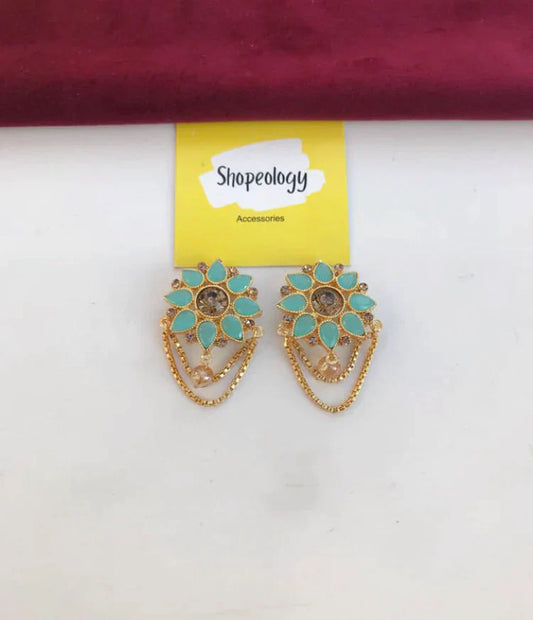 Floral squirell earring - Shopeology