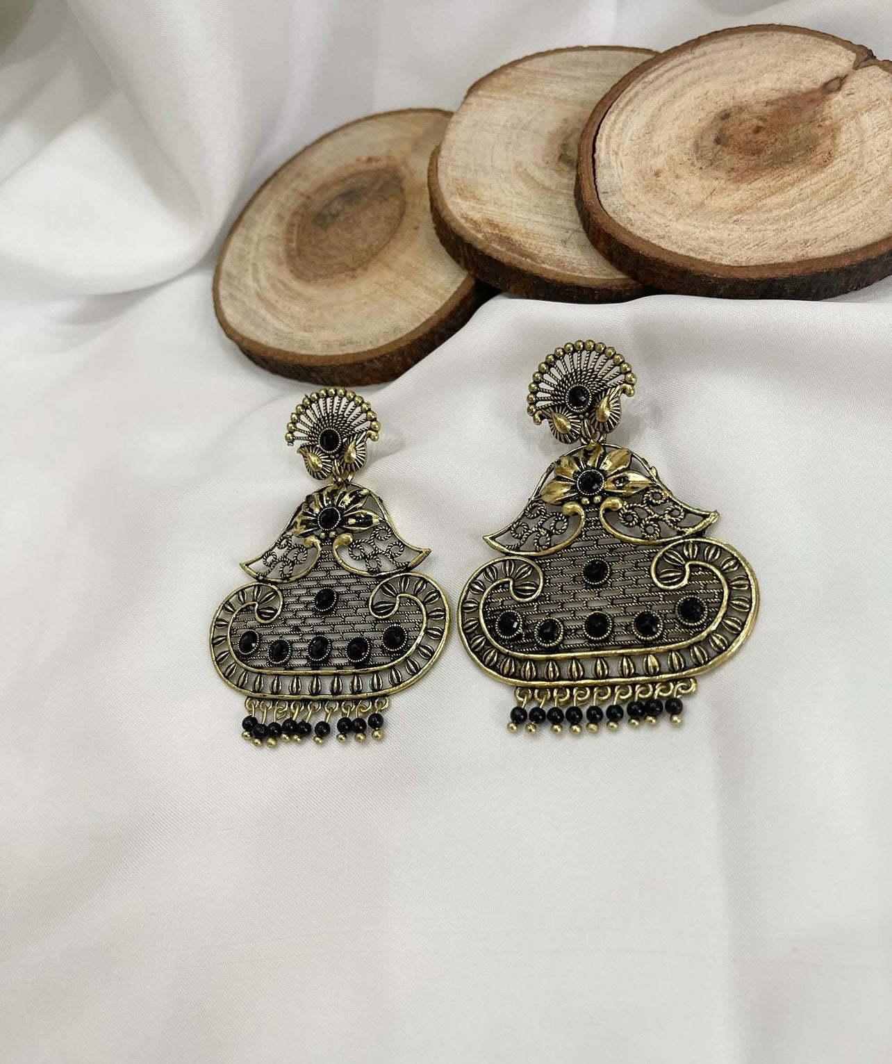 Antique Bahubali Earring - Shopeology