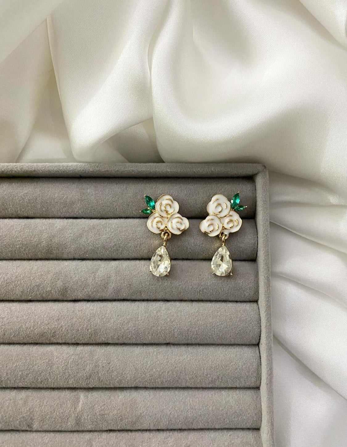 Floryn Drop Earring