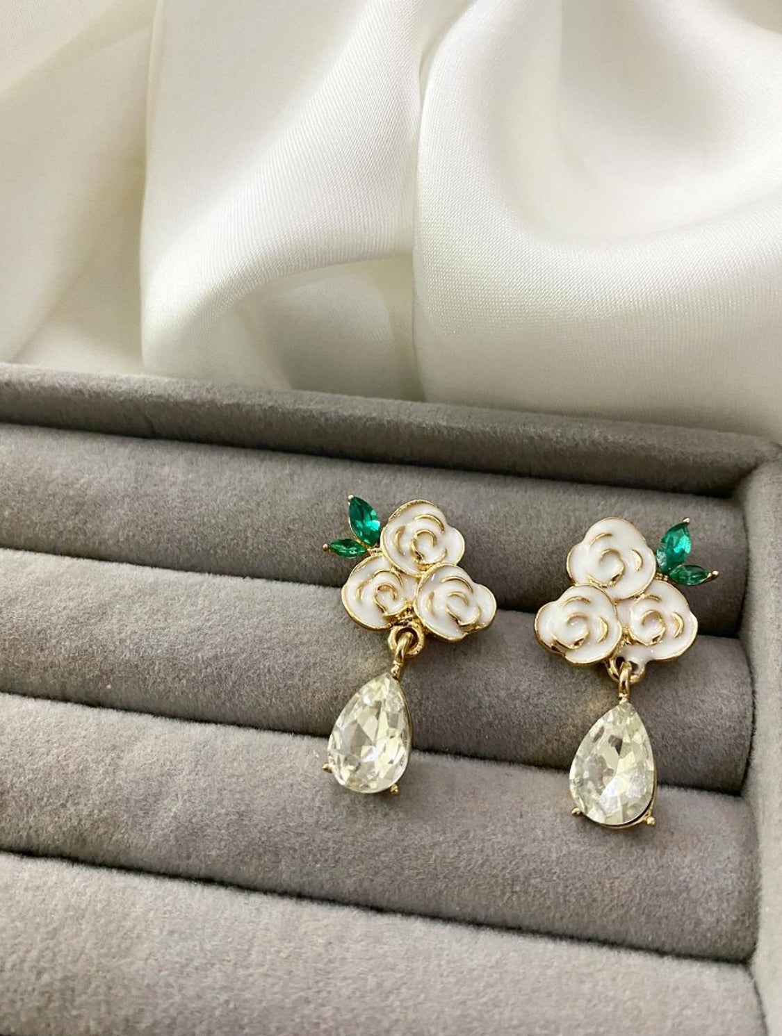 Floryn Drop Earring