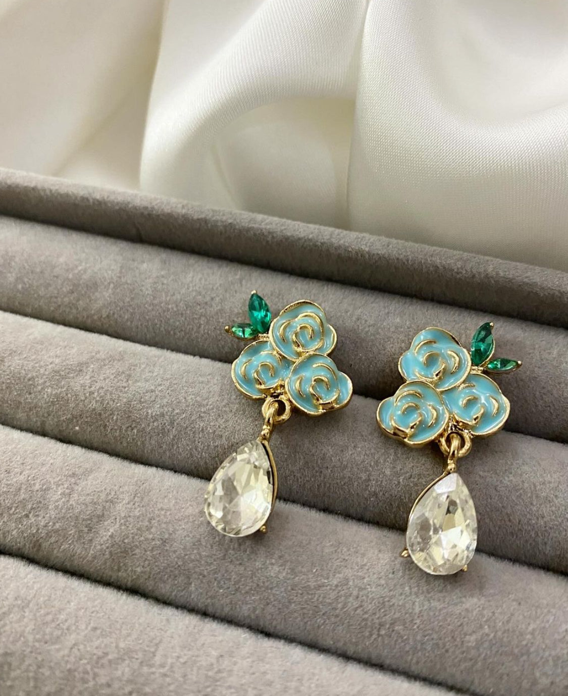 Floryn Drop Earring