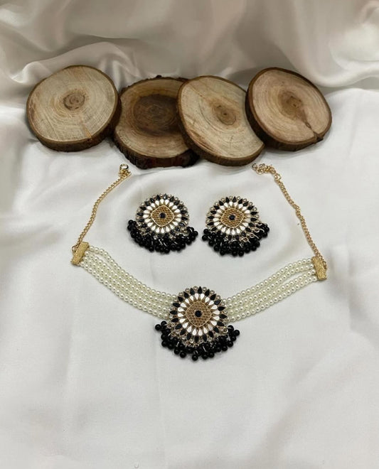 Gulnaz Choker Set