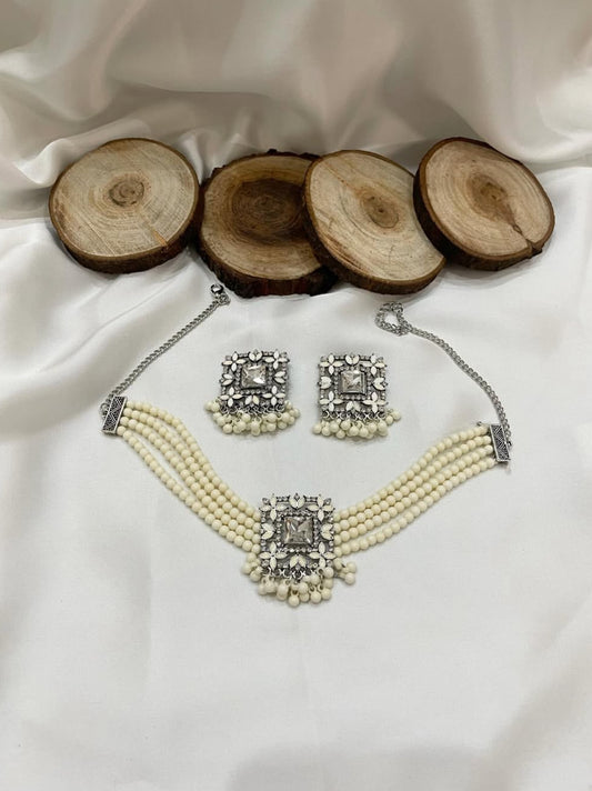 Mehreen Choker Set