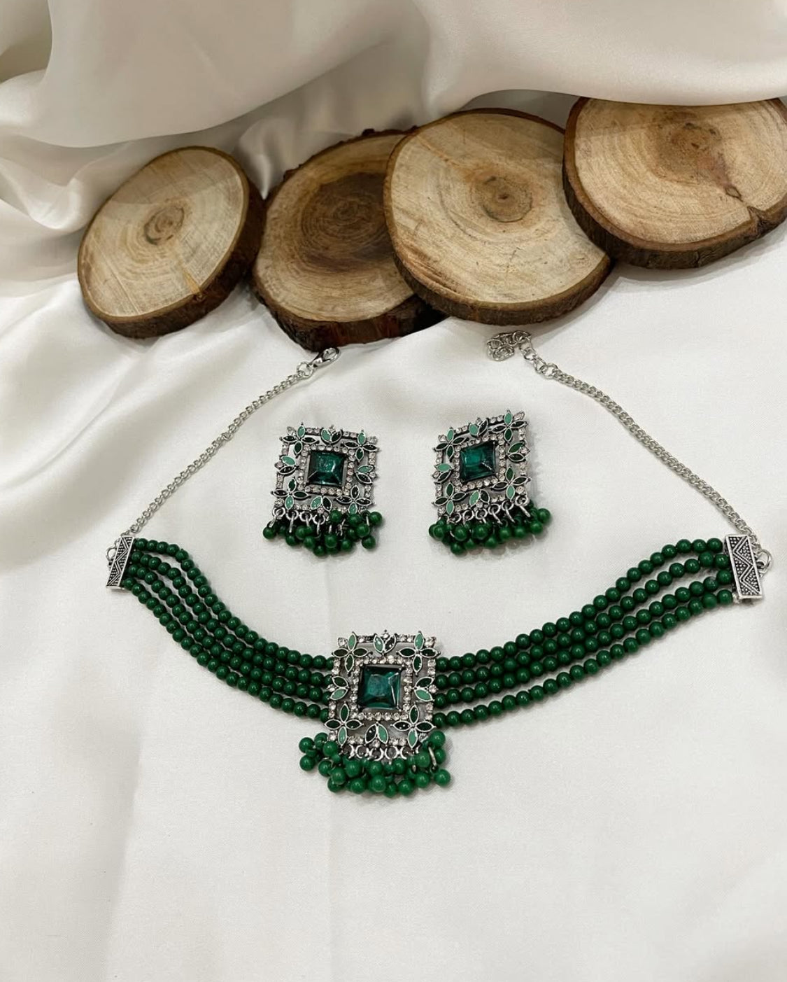 Mehreen Choker Set