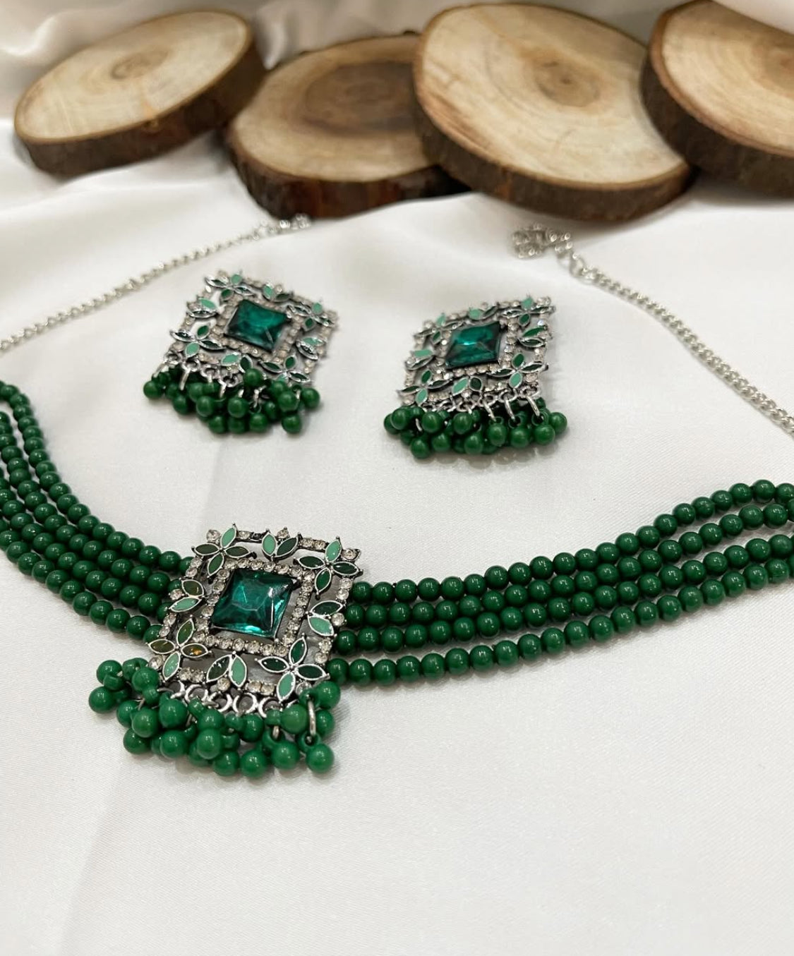 Mehreen Choker Set